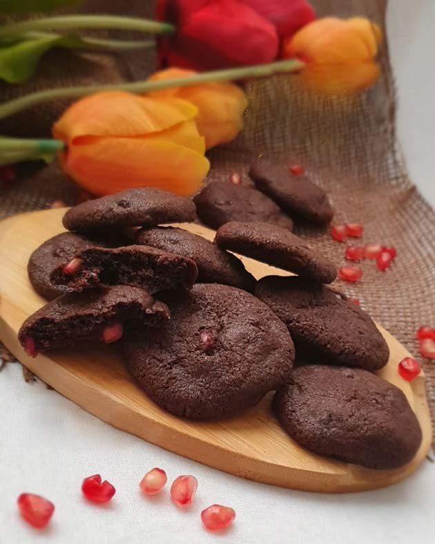 طرز تهیه کوکی انار و شکلات خوشمزه ویژه شب یلدا