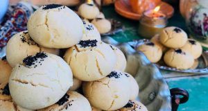 طرز تهیه شیرینی زنجبیلی خوشمزه با پیمانه به روش بیرجندی